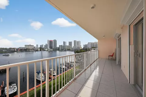 400 Golden Isles Dr #37, Hallandale Beach, FL 33009