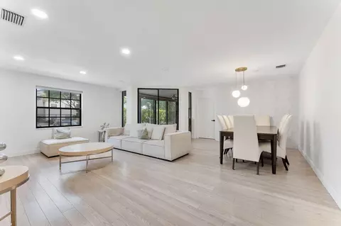 5171 Floria Dr #H, Boynton Beach, FL 33437