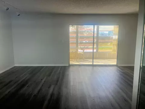 Living - 3402 Bimini Ln #E2, Coconut Creek, FL 33066 photo 3 of 4