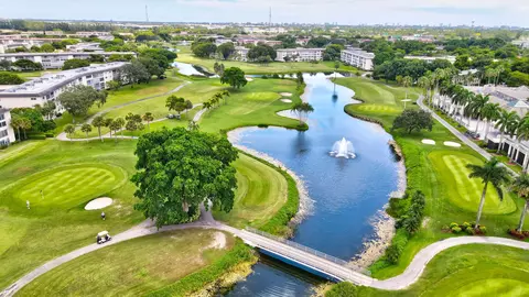 View/Area - 3402 Bimini Ln #E2, Coconut Creek, FL 33066 photo 3 of 4