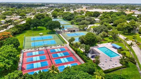 View/Area - 3402 Bimini Ln #E2, Coconut Creek, FL 33066 photo 2 of 4