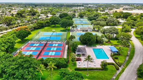 View/Area - 3402 Bimini Ln #E2, Coconut Creek, FL 33066 photo 1 of 4
