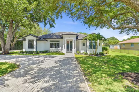 13091 SW 16th Ct, Davie, FL 33325