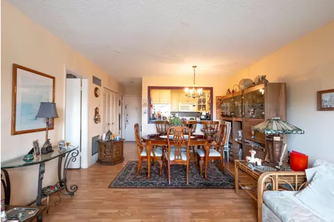 1520 Mckinley St #215E, Hollywood, FL 33020
