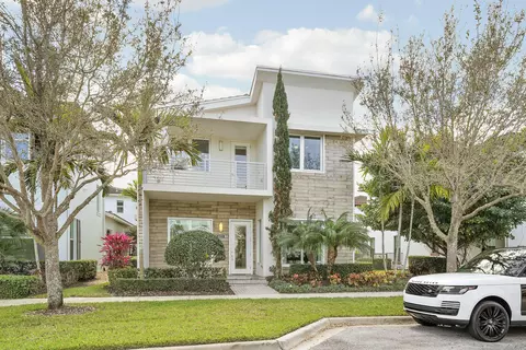 1022 Faulkner Ter, Palm Beach Gardens, FL 33418