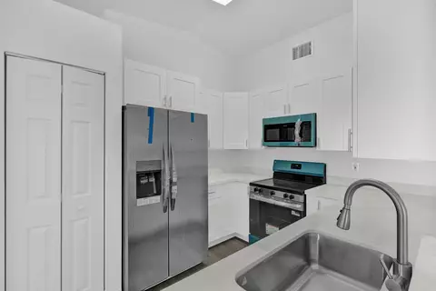 16440 SW 96th Ter, Miami, FL 33196