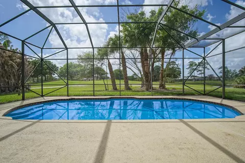 2987 Conifer Dr, Fort Pierce, FL 34951