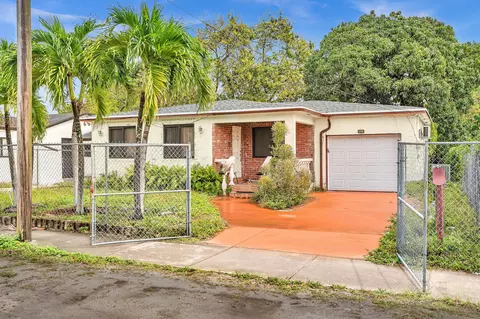 7521 NW 15th Ave, Miami, FL 33147
