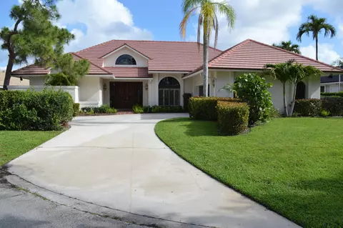 4 Lochwick Rd, Palm Beach Gardens, FL 33418