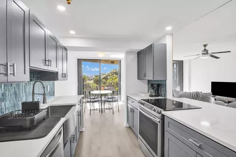 859 Jeffery St SE #5090, Boca Raton, FL 33487