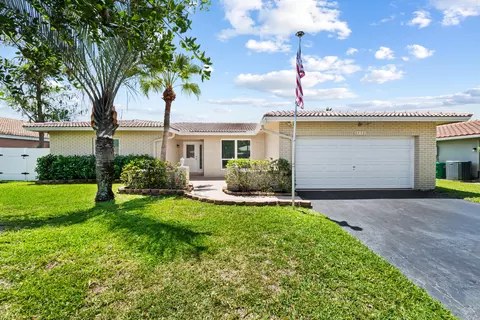 8478 NW 14th Ct, Coral Springs, FL 33071