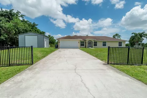 17468 N 38th Rd N, The Acreage, FL 33470