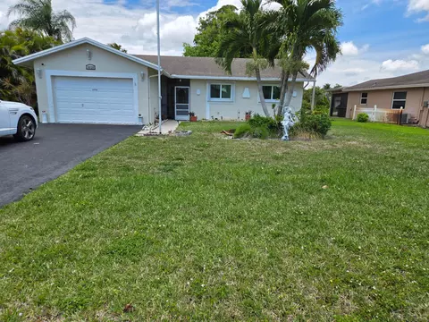 10125 NW 71st St, Tamarac, FL 33321
