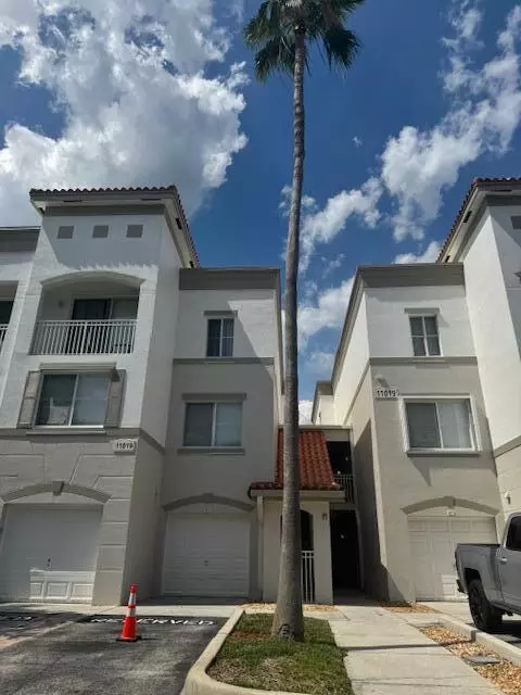 11019 Legacy Ln #301, Palm Beach Gardens, FL 33410