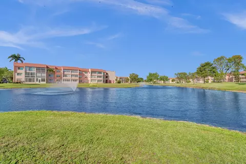9421 Sunrise Lakes Blvd #206, Sunrise, FL 33322