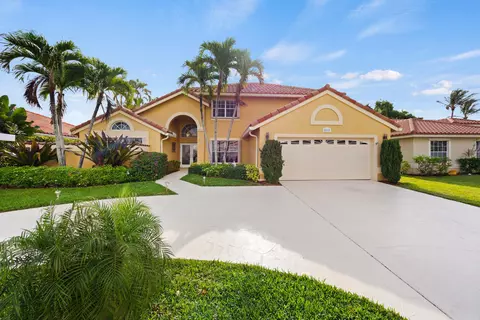 5597 Descartes Cir, Boynton Beach, FL 33472