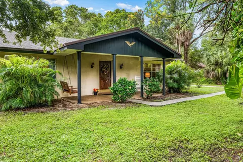4153 1st St SW, Vero Beach, FL 32968
