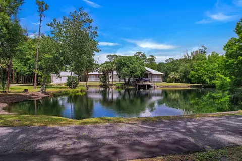 7003 SW Wisteria Ter, Palm City, FL 34990