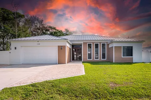 1199 SE Puritan Ln, Port Saint Lucie, FL 34983