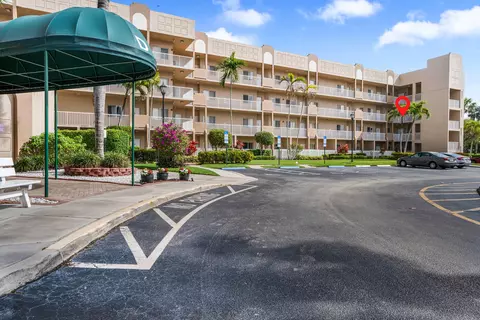 7647 Southampton Ter #318, Tamarac, FL 33321
