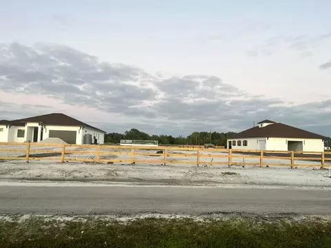 2324 Deer Run Trl, The Acreage, FL 33470