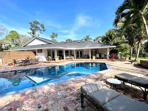 14256 Greentree Trl, Wellington, FL 33414
