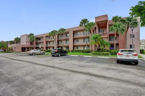7432 Ashmont Cir #208, Tamarac, FL 33321
