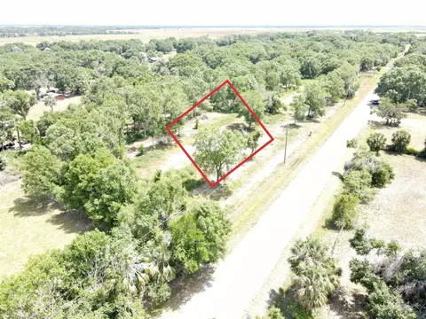 7813 NW 93rd Ct, Okeechobee, FL 34972 photo 3