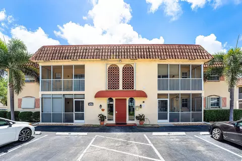 101 E Mcnab Rd #304, Pompano Beach, FL 33060