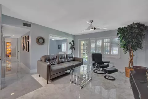 1930 NE 2nd Ave #117L, Wilton Manors, FL 33305