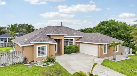 1114 SW Kalevala Dr, Port Saint Lucie, FL 34953