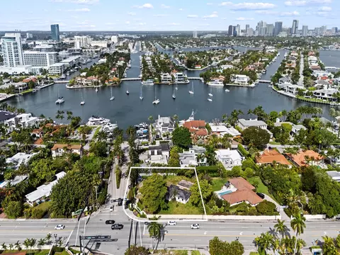 2681 Harbor Beach Pkwy, Fort Lauderdale, FL 33316