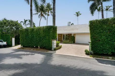 280 Tradewind Dr, Palm Beach, FL 33480