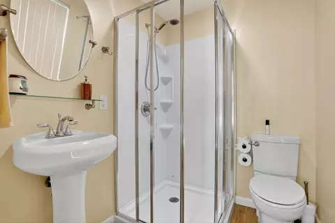 Bath - 6945 NW 14th St, Margate, FL 33063 photo 1 of 3