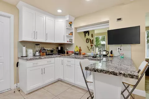 Kitchen - 6945 NW 14th St, Margate, FL 33063 photo 3 of 3