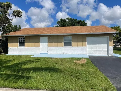 8151 SW 6th Ct, North Lauderdale, FL 33068
