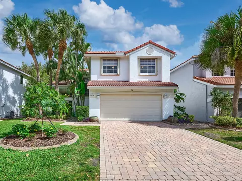 10414 Buena Ventura Dr, Boca Raton, FL 33498