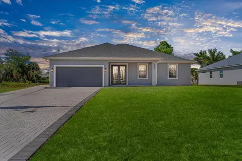 7427 Sea Mist Dr, Port Charlotte, FL 33981