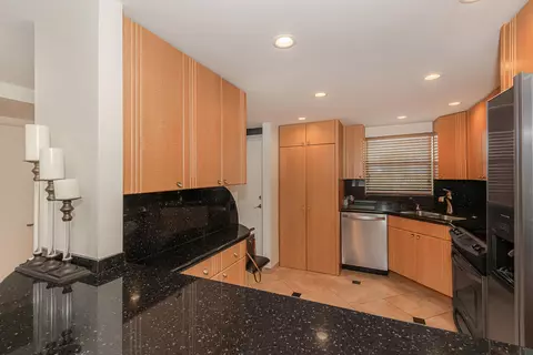 511 Bayshore Dr #707, Fort Lauderdale, FL 33304