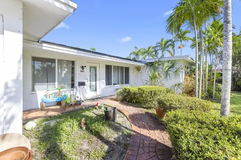 4030 NE 16th Ter, Oakland Park, FL 33334