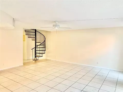 680 Tennis Club Dr #102, Fort Lauderdale, FL 33311
