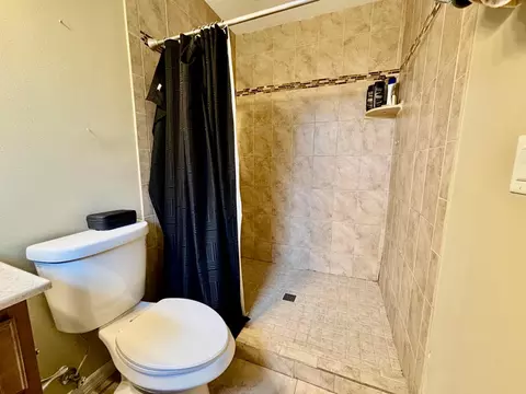 Bath - 4003 SE 26th St, Okeechobee, FL 34974 photo 7 of 7