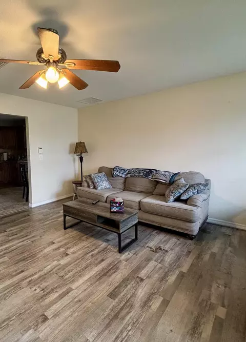 Living - 4003 SE 26th St, Okeechobee, FL 34974 photo 1 of 1