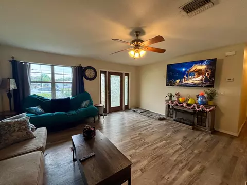 Entry Way - 4003 SE 26th St, Okeechobee, FL 34974 photo 1 of 1
