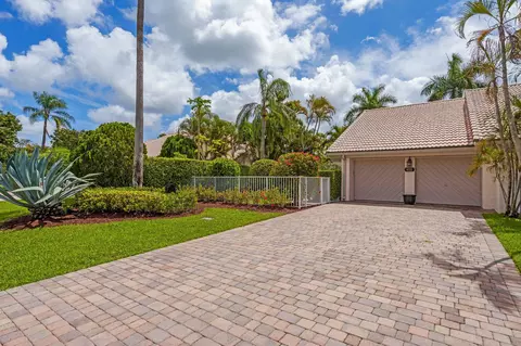 9722 Erica Ct, Boca Raton, FL 33496