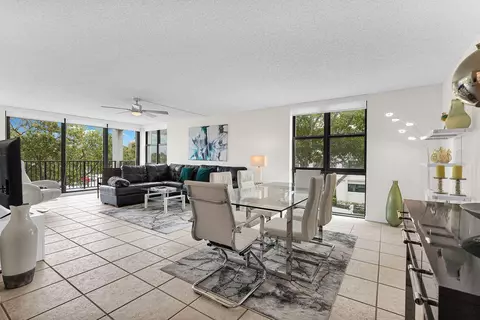 1101 River Reach Dr #209, Fort Lauderdale, FL 33315