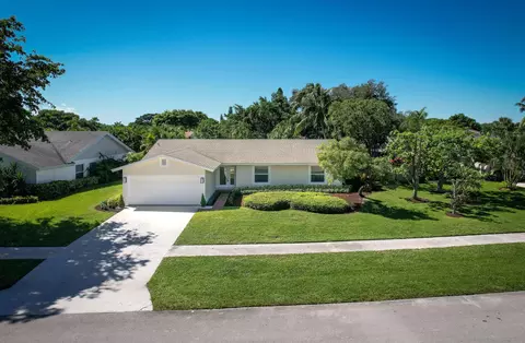 4126 Birchwood Dr, Boca Raton, FL 33487