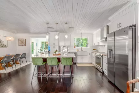 Kitchen - 547 SW Riverview St, Stuart, FL 34994 photo 4 of 5