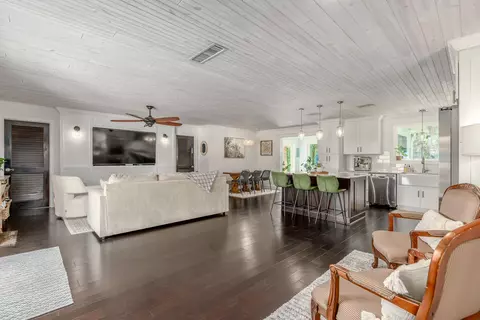 Other - 547 SW Riverview St, Stuart, FL 34994 photo 3 of 8