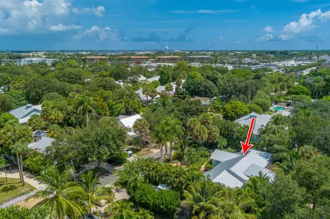 View/Area - 547 SW Riverview St, Stuart, FL 34994 photo 8 of 9